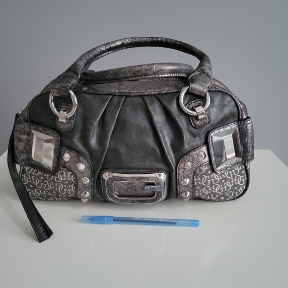 Guess Y2K metallic shoulder bag (convertible to crossbody) vintage - Picture 10 of 11